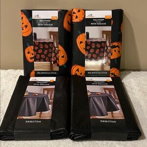 4 Halloween Peva Tablecloth pumpkins bats